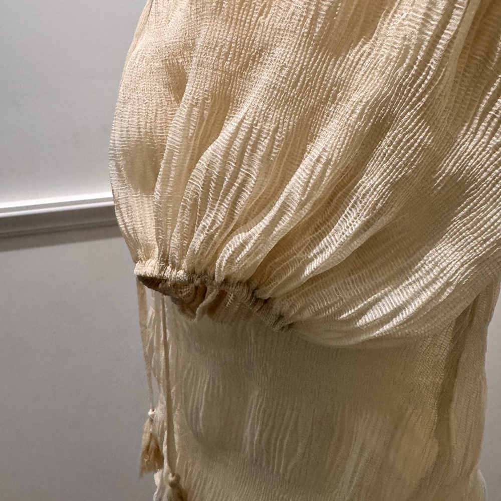 Free the Roses Ivory Ruffled Blouse - Picture 5 of 5
